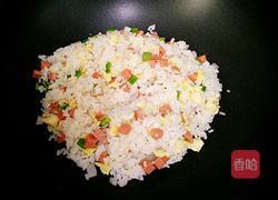 洋葱火腿炒饭的做法图解8