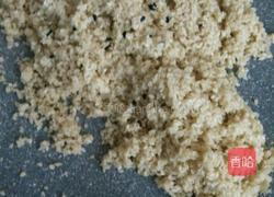 自制花生芝麻酱的做法图解1