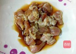 腐竹炒肉的做法图解3