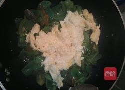 柿子椒炒蛋的做法图解7