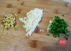 油爆小河虾的做法图解2