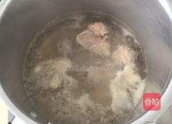 排骨青菜粥的做法图解2