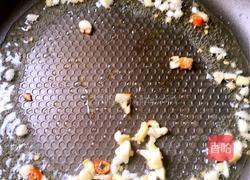 尖椒炒鸡肉的做法图解3