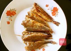 干炸小鱼的做法图解5