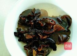 香芹木耳鸡蛋馅饺子的做法图解2