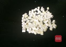 鱿鱼豆腐丁的做法图解4