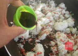 酱油炒饭的做法图解5