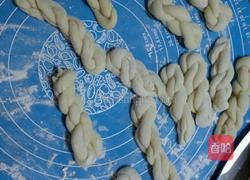 叶氏麻花的做法图解2