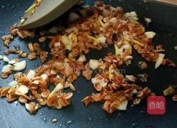 小虾米炒猪血的做法图解4