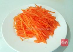 胡萝卜炒肉的做法图解2