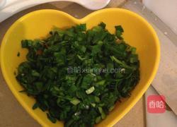 生煎韭菜饺子的做法图解1