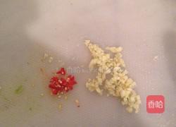 生煎韭菜饺子的做法图解2