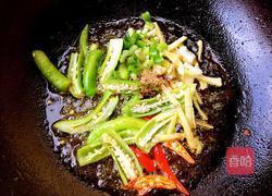 干煸香辣土豆条的做法图解5