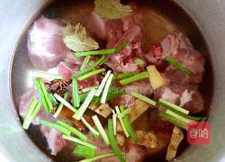 排骨炖韩式泡菜锅的做法图解9