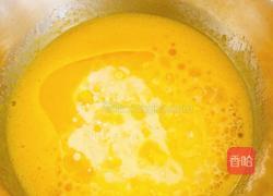 草莓奶油蛋糕卷的做法图解2