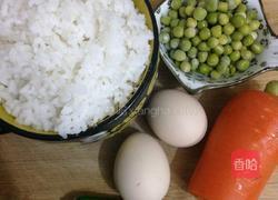 黄金 蛋炒饭的做法图解1