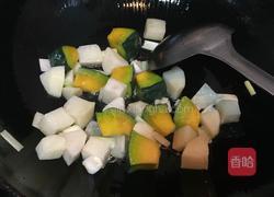 土豆烧南瓜的做法图解3