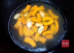 咸蛋南瓜汤的做法图解5