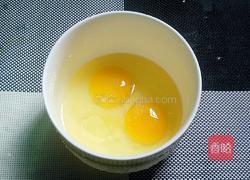 红薯鸡蛋饼的做法图解1