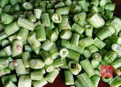 缸豆肉丁的做法图解2