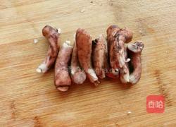 蘑菇肉酱荷包蛋面的做法图解2