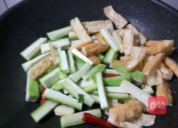 油条烩丝瓜的做法图解9