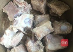 土豆排骨汤的做法图解2