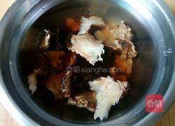 当归熟地猪腰汤的做法图解3