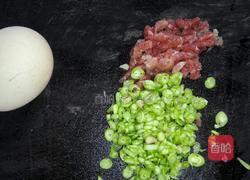 豆角煎蛋的做法图解1