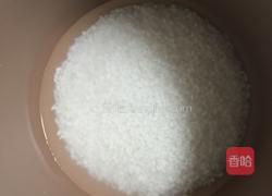 土豆腊肠焖饭的做法图解2