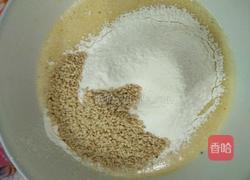 芝麻蛋卷的做法图解5