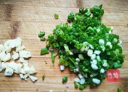 葱香拌面的做法图解2