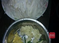 清炒萝卜丝的做法图解2