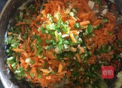 土豆辣肉饼的做法图解6