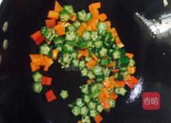 秋葵彩椒炒鸡蛋的做法图解5