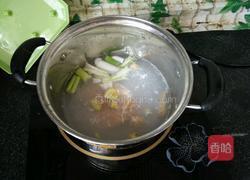 麻辣红油鸡丝的做法图解2