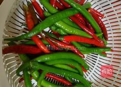 凉拌烤辣椒的做法图解1