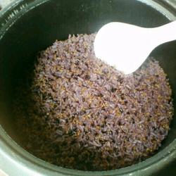 黑米玉米渣饭的做法[图]