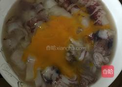 鱿鱼蒸蛋的做法图解2