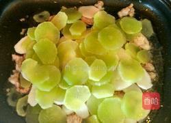青笋炒山药肉的做法图解8