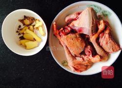 山药炖鸽子汤的做法图解2