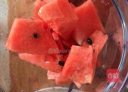 冰镇西瓜汁的做法图解2