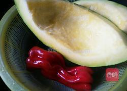 清炒嫩南瓜片的做法图解1