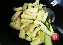清炒嫩南瓜片的做法图解4
