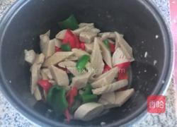 凉拌素鸡水面筋的做法图解4