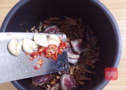 笋干炖腊肉的做法图解6
