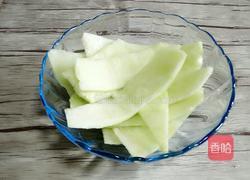 凉拌西瓜皮的做法图解2