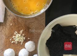 紫菜鸡蛋鱼丸汤的做法图解1