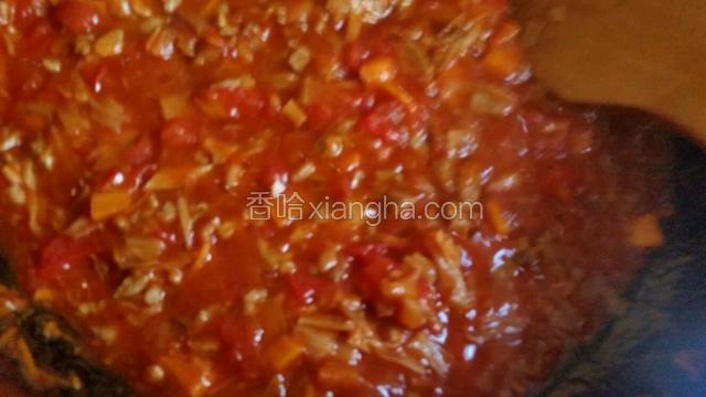 最后撒少许黑胡椒碎拌匀即可