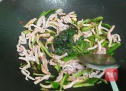 青椒炒猪小肚的做法图解7